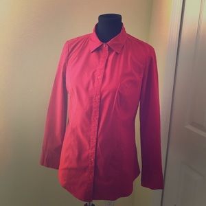 Women’s Oxford style button up shirt